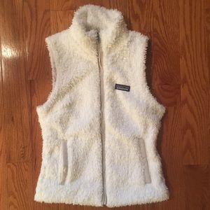 Patagonia ‘Los Gatos’ fuzzy white vest